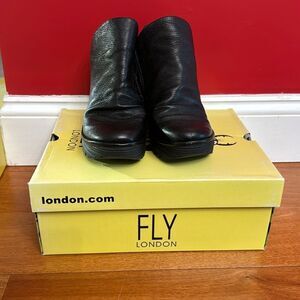 NIB Fly London yip mousse diesel black leather boots size 37
